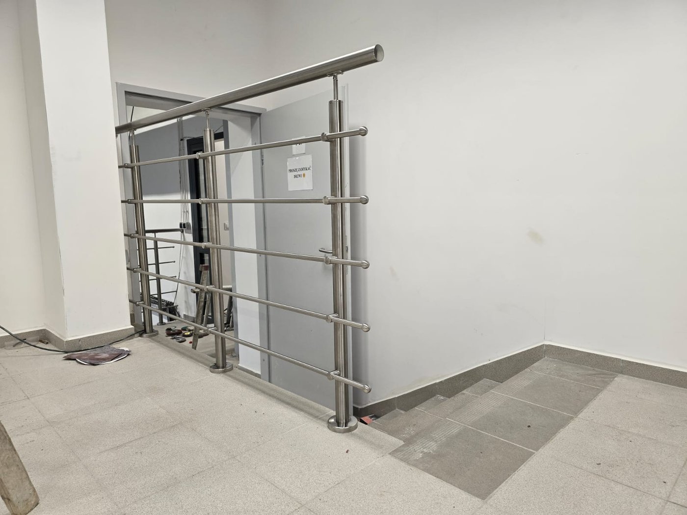 Balustrady ze stali nierdzewnej
